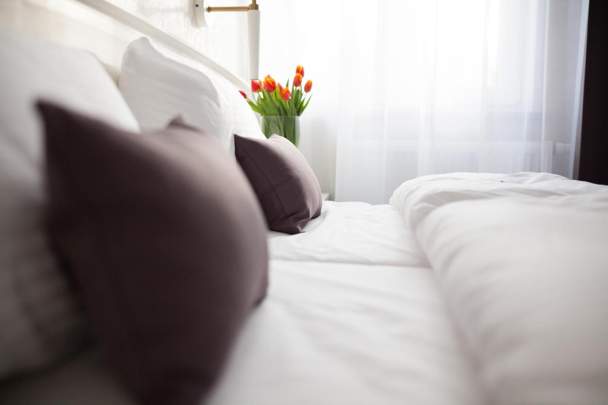 Hotel Pod Ratuszem Wieluń Pokoj fotografie