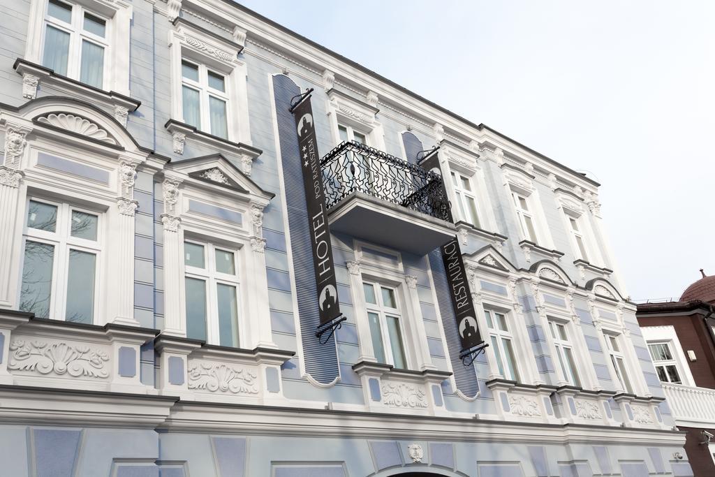 Hotel Pod Ratuszem Wieluń Exteriér fotografie