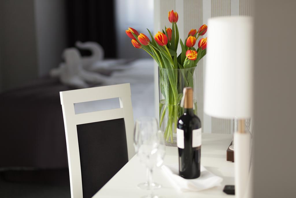 Hotel Pod Ratuszem Wieluń Exteriér fotografie
